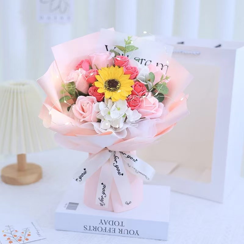 国内即日出荷人気綺麗母の日おしゃれなバラフラワーギフト！ソープフラワー バラ石鹸花 花束　卒業式　造花 枯れない花 ギフト バレンタインデー 誕生日 記念日 お祝い 母の日結婚祝い